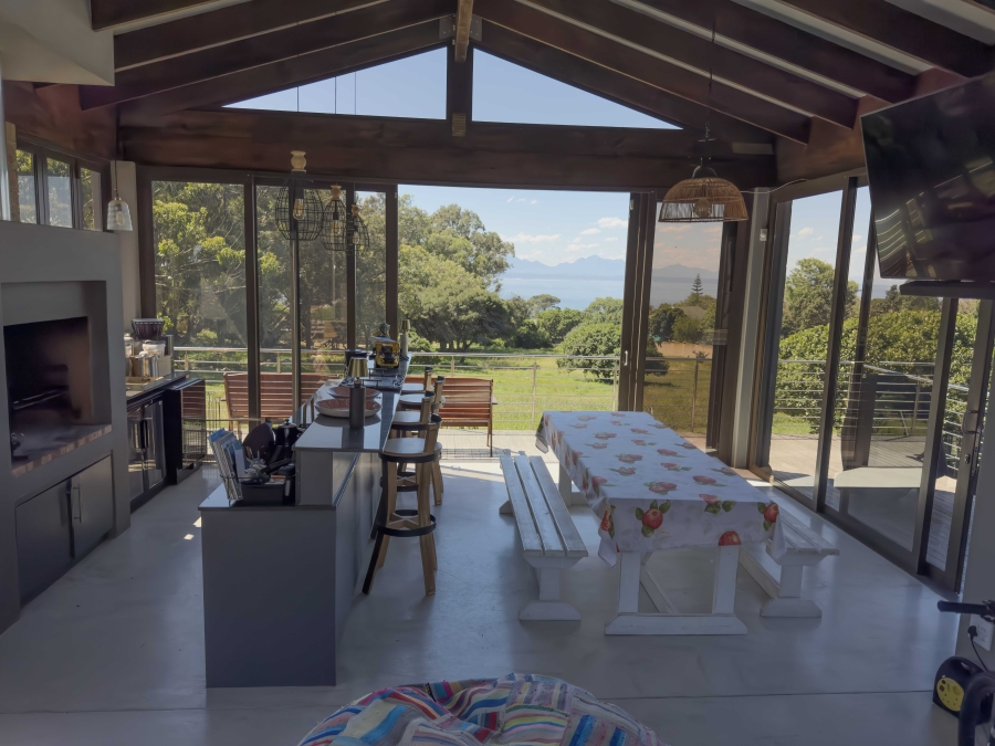 3 Bedroom Property for Sale in Mossel Bay Central Western Cape